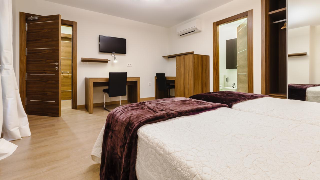 Hostal Arriola Granada Exteriör bild